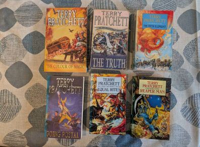 Terry Pratchett books