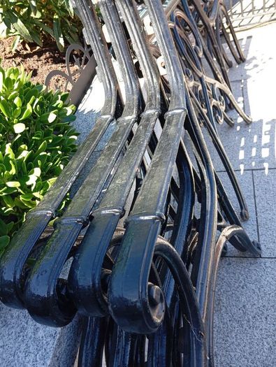 garden table chairs,all in perfect condition,
