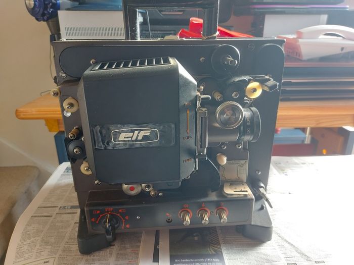 Vintage Eiki Elf NT-1 16mm Sound Film Projector Working Motor Lamp Kowa 11.250mm Lens, in very good condition, not tested