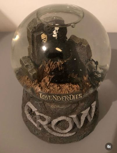 The Crow Crowvision INC. 2001