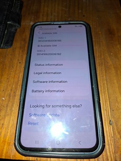 Samsung Galaxy A55 5g includes buds