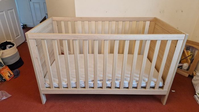 Cot bed