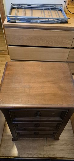 2 Chest of Drawers and 2 matching Lockers