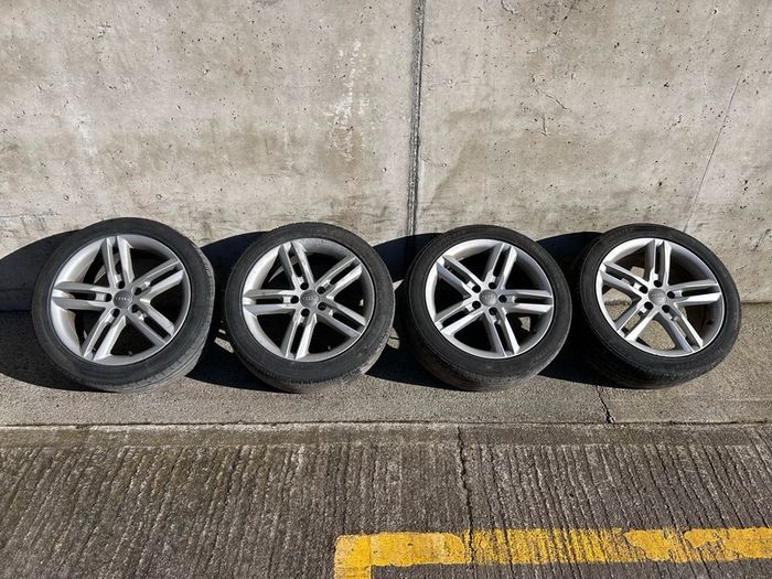 Genuine Audi S-Line 18" Alloys & Tyres