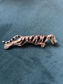 Large Vintage Tiger brooch