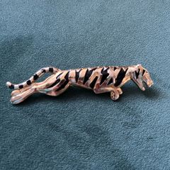 Large Vintage Tiger brooch