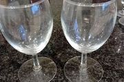 2 small wine glasses