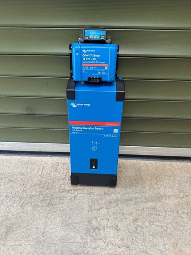 Vicron Phoenix Smart Inverter (Brand New)