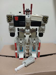 Transformer G1 Metroplex