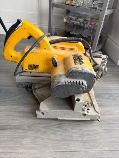 dewalt mitre saw