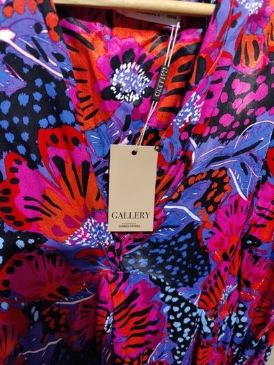 gallery dress