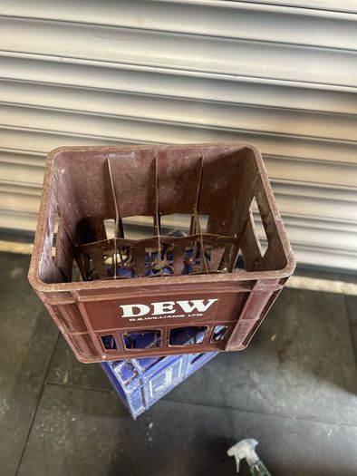 Vintage D.E. Williams Ltd beer crate