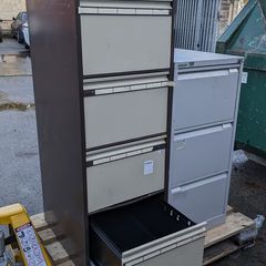 Cabinet drawers 4 and 3