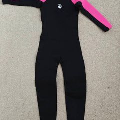 kids neopren 7-8 wet suite