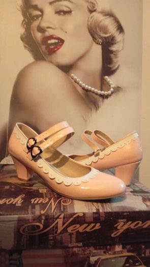 High Heels Size 10