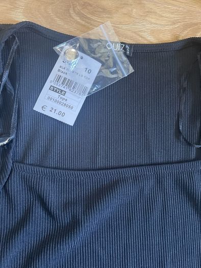 top quiz size 10 black