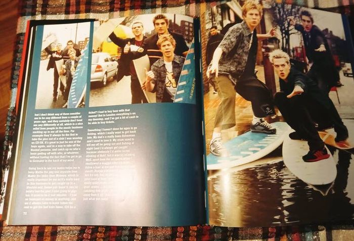 Busted Official Annual 2003.
