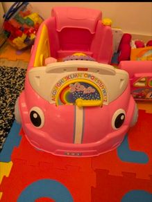 Fisher-Price Laugh & Learn Crawl Around Car