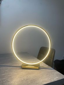 Table lamp