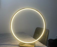 Table lamp