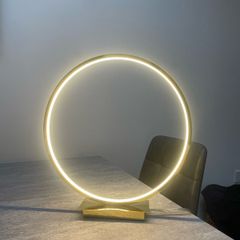 Table lamp