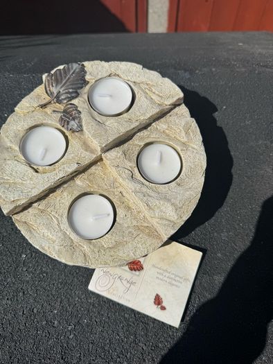 Newgrange tealight holder