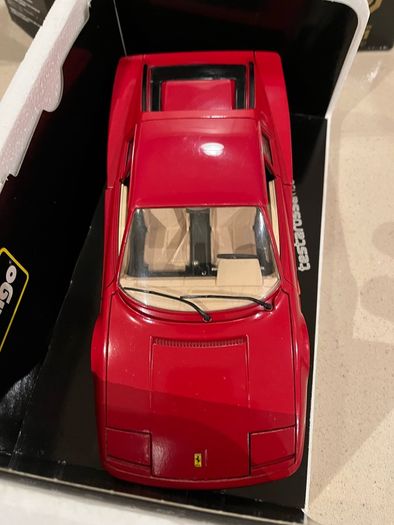 Ferrari Testarossa 1/18 Burago