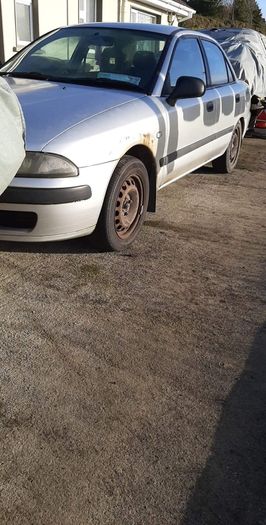 mitsubishi carisma breaking