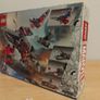 lego 76292 Captain America vs. Red Hulk Battle Image 3