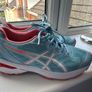 Asics gt-xuberance women running shoes, trainers, like new, barely used Image 3