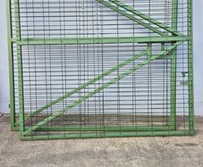 Metal gate