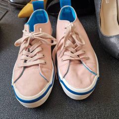 woman's trainers