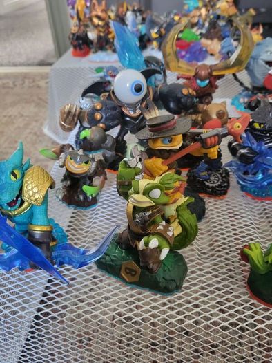 Skylanders lot