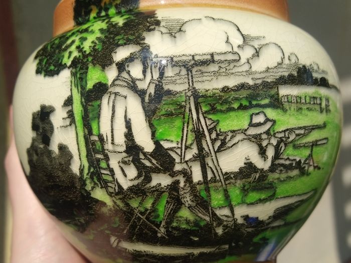Empire Ware vase (rifle shooting scene)