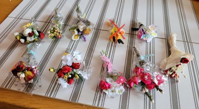 Miniature bunches of flowers for dolls houses