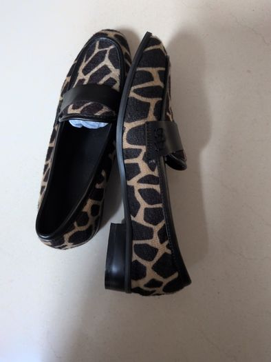 Slip- on Shoes In Animal An Print Pattern.  S.39-6.  New - No Tag.
