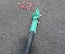 Leaf blower/vacuum