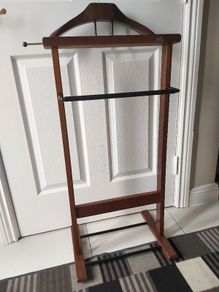 Valet Stand Butler