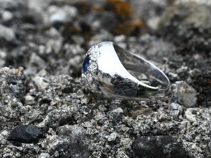 Vintage Ladies or Gents 1960s Sapphire & Diamond Ring