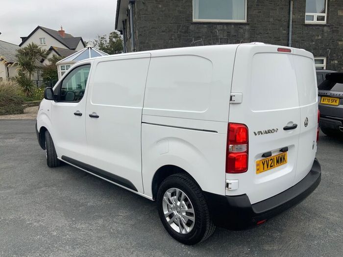 Vauxhall Vivaro 2021