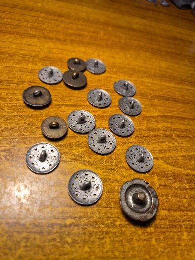 Vintage illustrated buttons, set of 17.