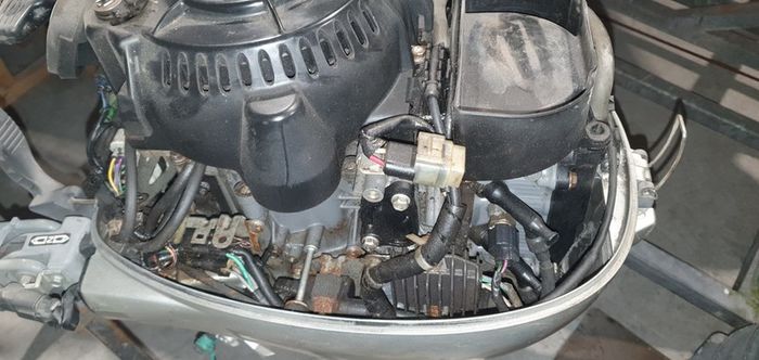 Honda 4 stroke  10 hp Outboard engine Short shaft