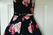 A very stunning navy and pink dressy dress