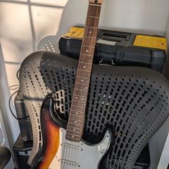 Squier Stratocaster HSS 2017