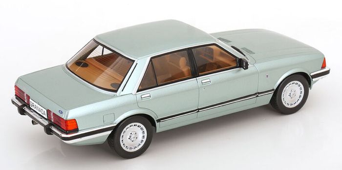 Ford Granada Mk2 2.8 Ghia 1983 - 1/18 - New In Box