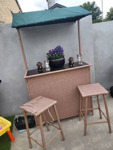Rattan Garden Bar Set  Bar and Canopy with 2 Stools
