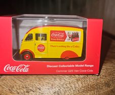 Oxford Diecast Coca-Cola Commer Van 1.76 Scale