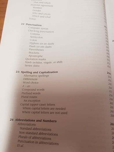 The Principles of Writing in Psychology (Bloomsbury Study Skills, 6) T.R. Smyth