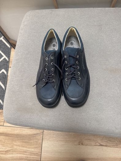 Ladies Trainers