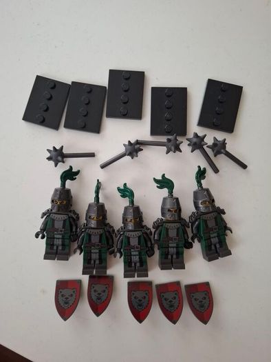 LEGO  (CMF) Series 15 Frightening Knight  5x